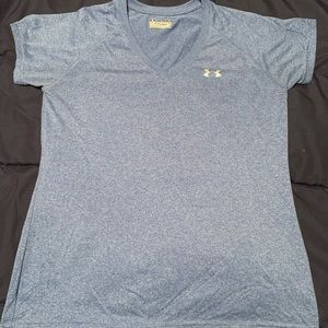 Under Armour Semi Fitted Heat Gear V Neck T-shirt